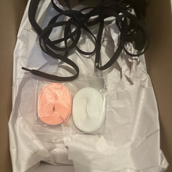 Air Jordan 1 Retro High OG 'Stage Haze' - Picture 7 of 8